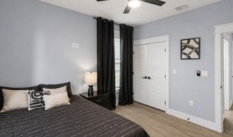 9991 Crow Ln, Adkins, TX 78101