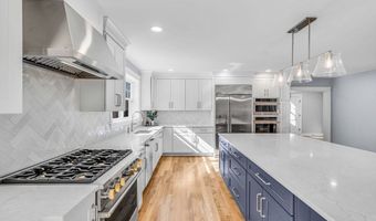247 Pope Rd, Acton, MA 01720