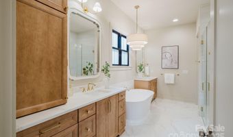 1807 Arnold Dr, Charlotte, NC 28205