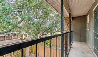 4624 Parkoaks Dr #6, Baton Rouge, LA 70816