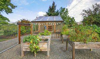 855 Reiten Dr, Ashland, OR 97520