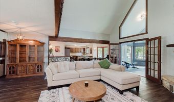 8414 Gallant Fox Dr, Indianapolis, IN 46217