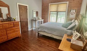 674 Cantrell Rd, Big Sandy, TN 38221