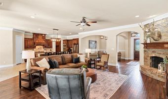 105 Parc Oaks Dr, Aledo, TX 76008