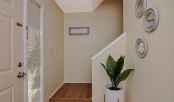 609 Watersedge Dr, Ann Arbor, MI 48105