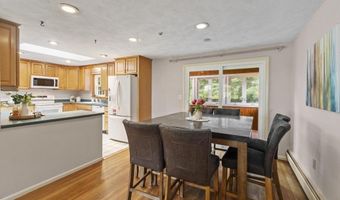 14 Olde Berry Rd, Andover, MA 01810