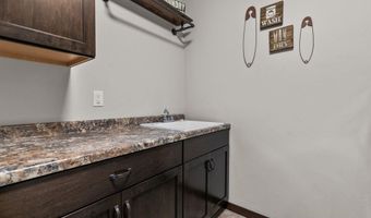 2712 W FALLEN OAK Dr, Appleton, WI 54913