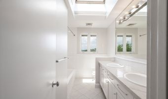 100 N Lake Shore Dr, Brookfield, CT 06804