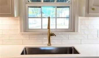 1811 S Broadway Blvd, Ada, OK 74820