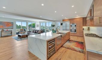 3097 Madison St 402, Carlsbad, CA 92008
