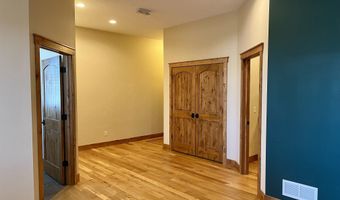 803 Fairfax St, Altoona, WI 54720