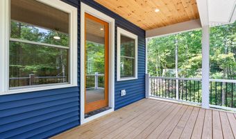 907 Richville Rd, Standish, ME 04084