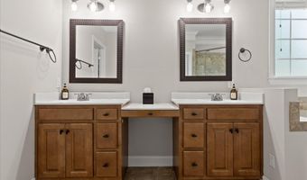9875 Fieldcrest Dr, Apison, TN 37302