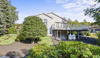 146 Parkwood Dr, Augusta, ME 04330