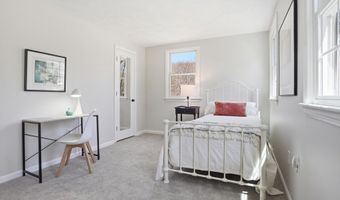 4 Meadowbrook Rd, Acton, MA 01720