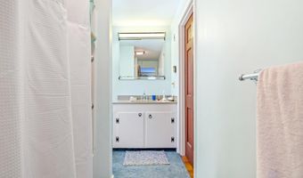 8 Pine Acres Rd, Amherst, NH 03031