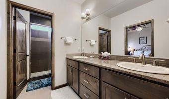 820 13th St, Berthoud, CO 80513