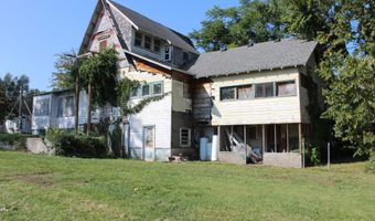 409 E College St, Aurora, MO 65605