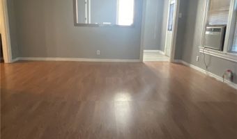 323 W 4th St, Alice, TX 78332