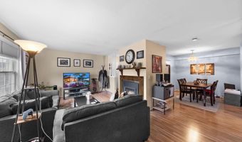 516 Wellington Pl, Aberdeen, NJ 07747
