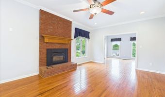 2832 Kensington St, Athens, TN 37303