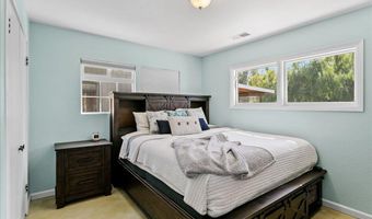 605 Arnold Way, Alpine, CA 91901
