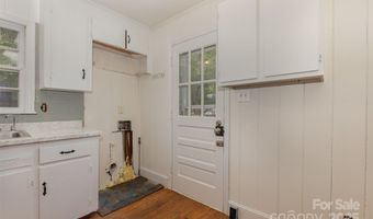 1519 Briarfield Dr, Charlotte, NC 28205