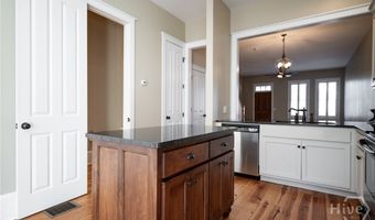 83 Charter Oak Dr, Athens, GA 30607