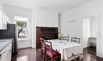 306 Broadway Ave 306-310, Newport, RI 02840