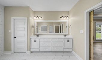 423 Indian Creek Cir, Adel, GA 31620