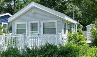 5825 Lake Rd, Ashtabula, OH 44004