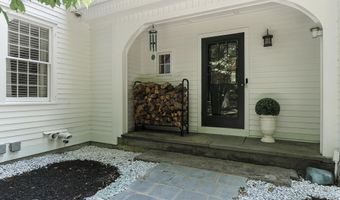 68 Perry Rd, Bedford, NH 03110