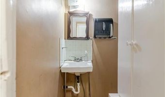 1017 S 5th St, Atchison, KS 66002