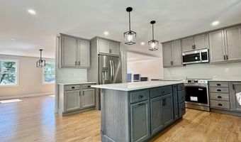 27 Pond Lane Ext, Billerica, MA 01821