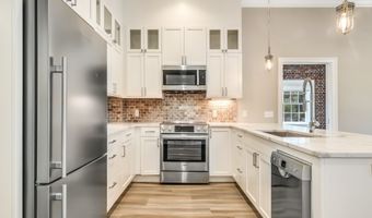 1077 Post Rd 2, Darien, CT 06820