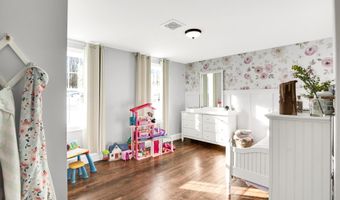 19 Woodhill Hooksett Rd, Bow, NH 03304