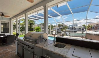 5727 SEA TROUT Pl, Apollo Beach, FL 33572