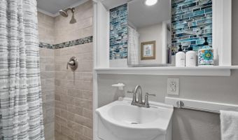 636 Cathedral Dr, Aptos, CA 95003