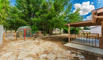 820 Maddox Ave, Aztec, NM 87410