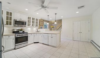 24 Scott Ct, Allendale, NJ 07401