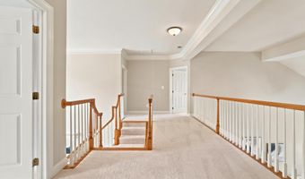 19704 STANFORD HALL Pl, Ashburn, VA 20147