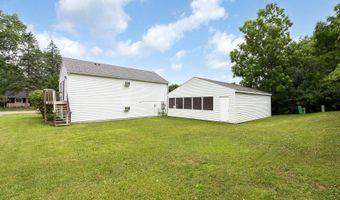 1670 Tudor Dr, Ann Arbor, MI 48103
