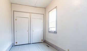 331 W 15th St, Auburn, IN 46706