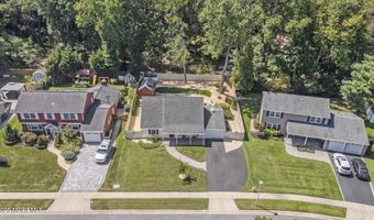 47 Overlea Ln, Aberdeen, NJ 07747