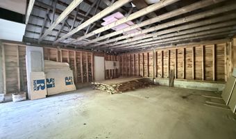 498 Town Line Rd, Bennington, VT 05201