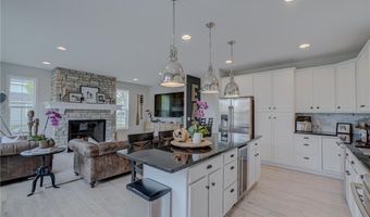 4891 159th St W, Apple Valley, MN 55124