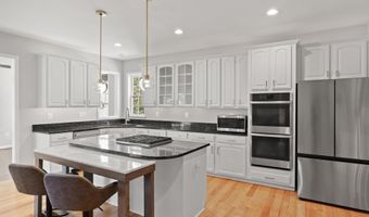 20323 BOWFONDS St, Ashburn, VA 20147
