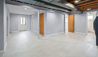 9026 MCNAIR Dr, Alexandria, VA 22309