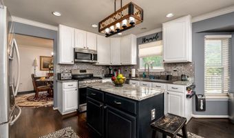 7403 OLD CHAPEL Dr, Bowie, MD 20715