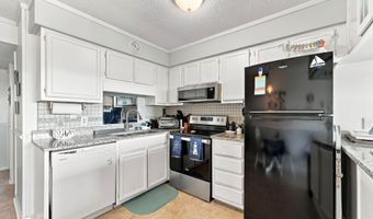1904 E Fort Macon Rd 303, Atlantic Beach, NC 28512